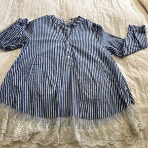 Velzera Womans Plus Size 2XL Blue and White Striped Tunic Lace Pockets
